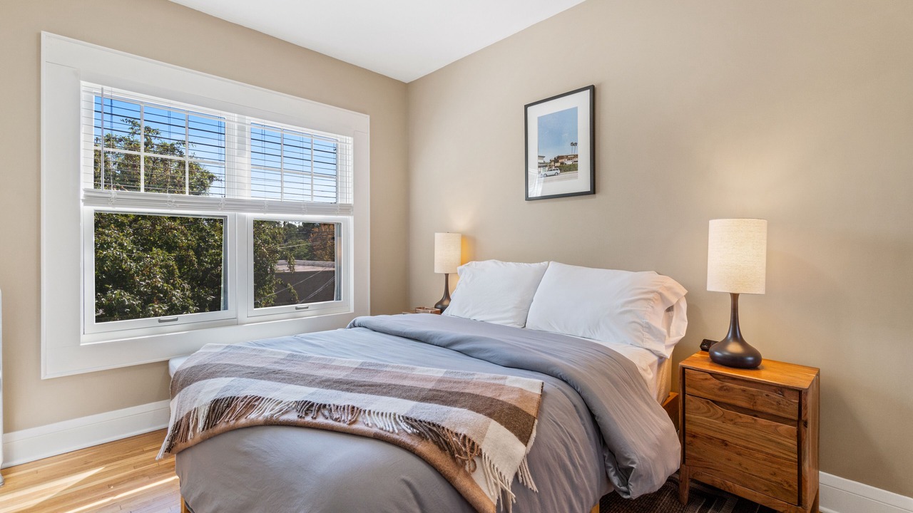 Photo of Bedroom in Lynnhurst