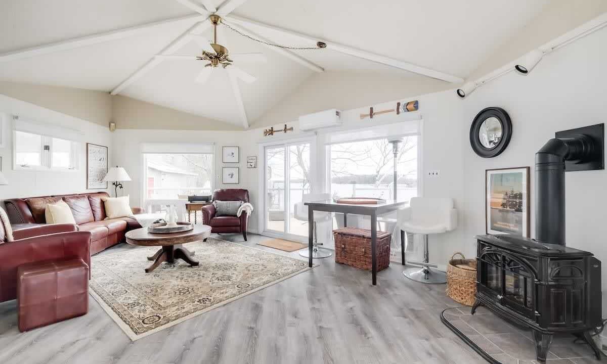 Photo of Livingroom in Lyndhurst