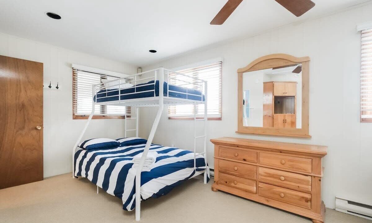 Photo of Bedroom in Lyndhurst