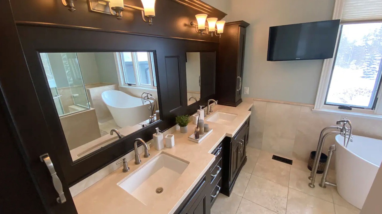 Photo of Bathroom in Essa