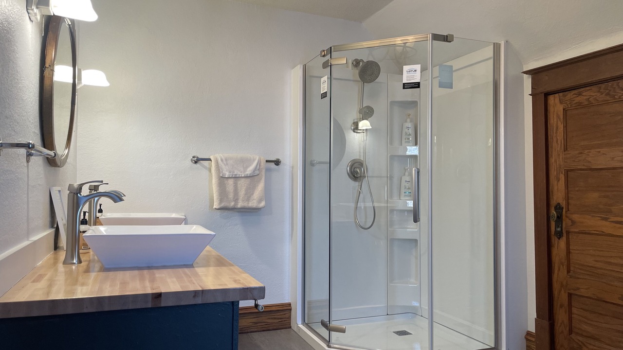 Photo of Bathroom in Kerrick