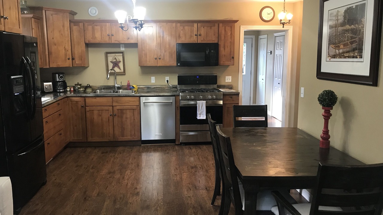 Photo of Kitchen in Shallow Lake