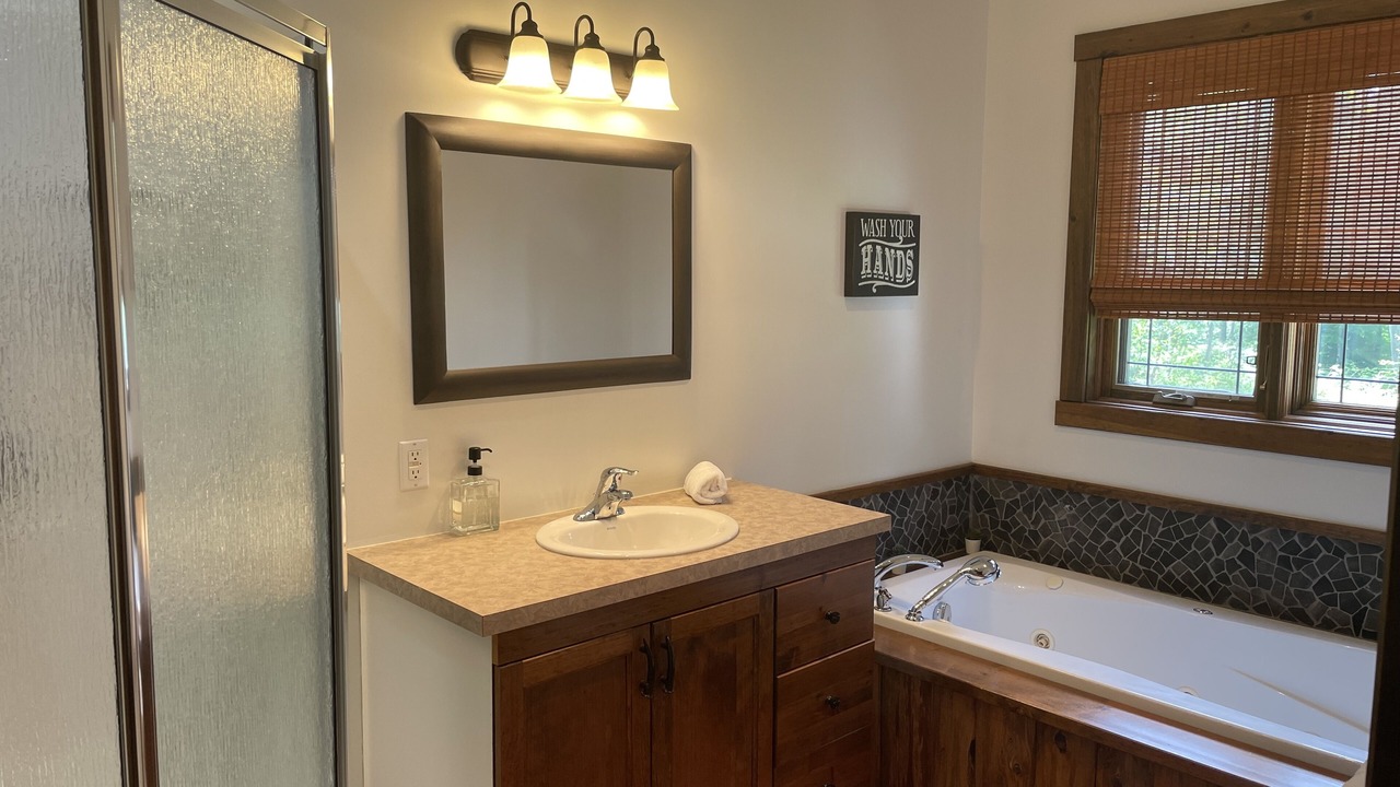 Photo of Bathroom in Eagle Lake