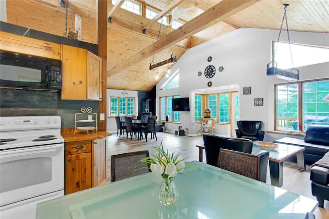 Photo of Kitchen in Bracebridge