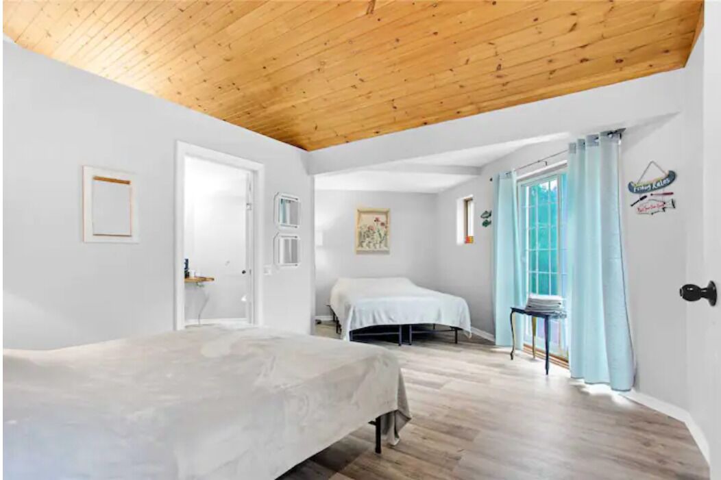 Photo of Bedroom in Bracebridge