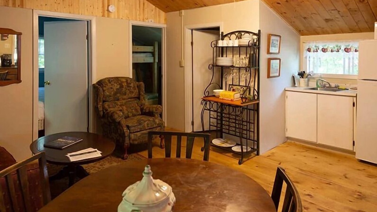 Photo of Livingroom in Papineau-Cameron