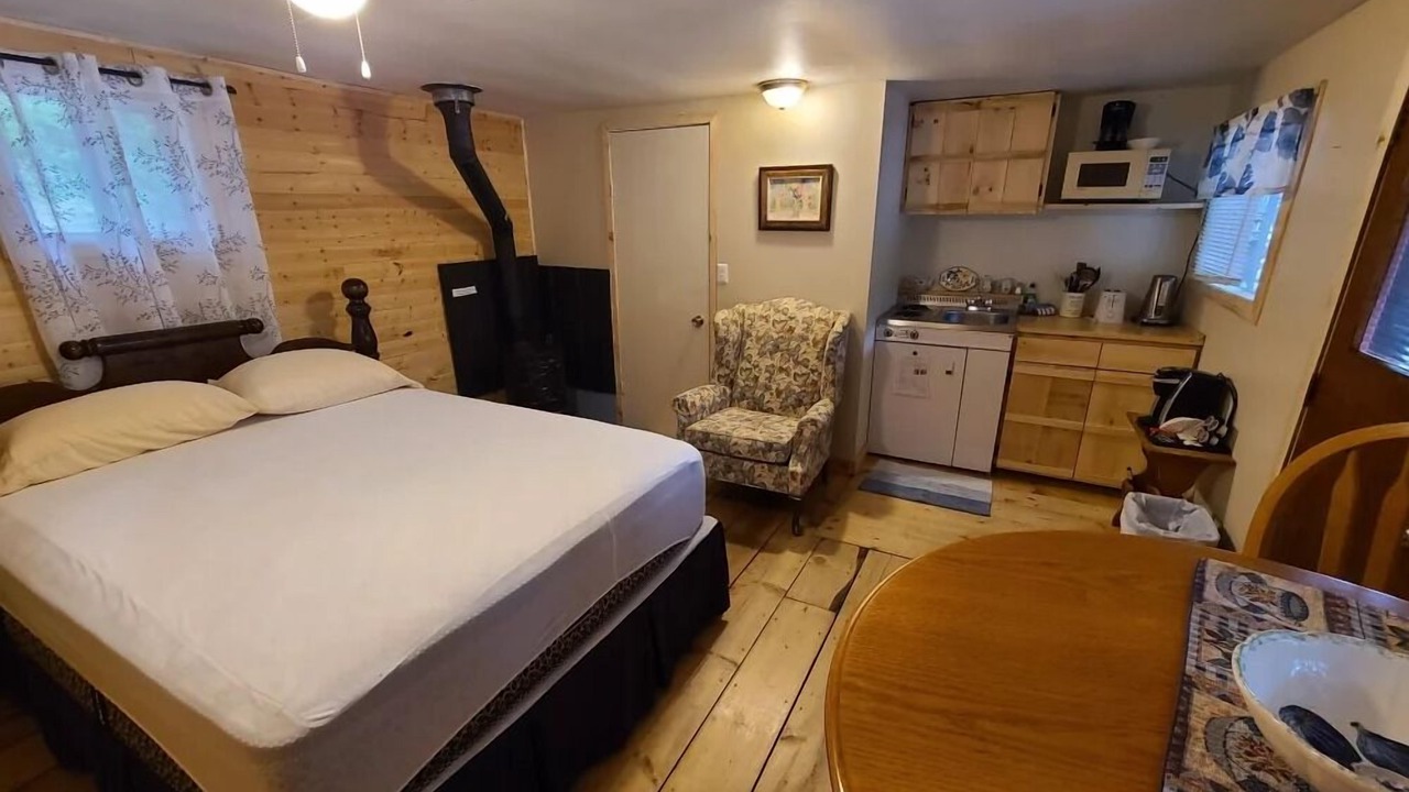 Photo of Bedroom in Papineau-Cameron