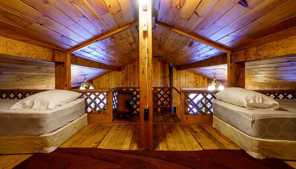 Photo of Bedroom in Papineau-Cameron