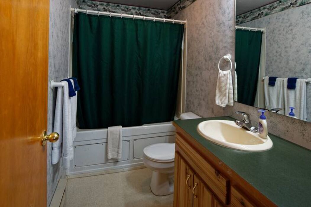 Photo of Bathroom in Orr