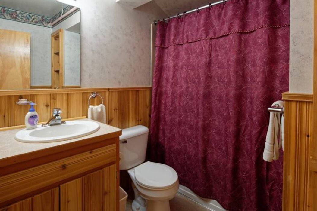 Photo of Bathroom in Orr