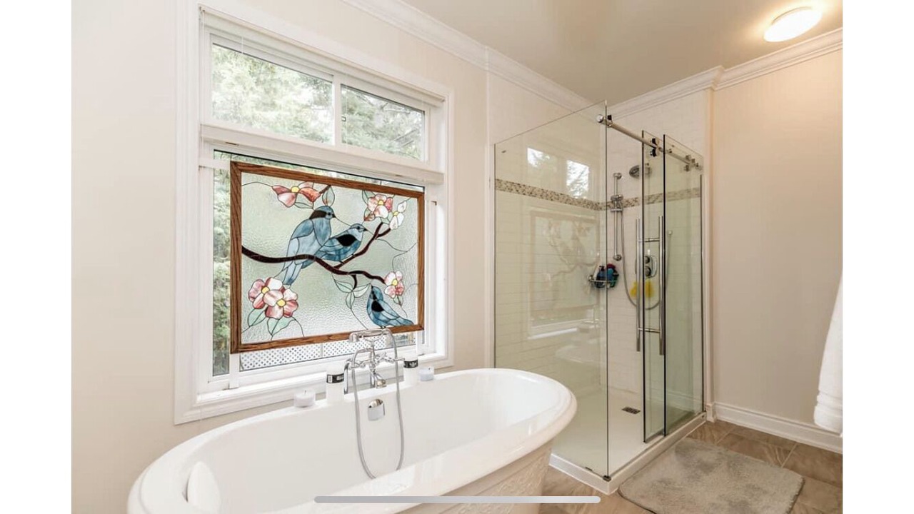 Photo of Bathroom in Victoria Harbour