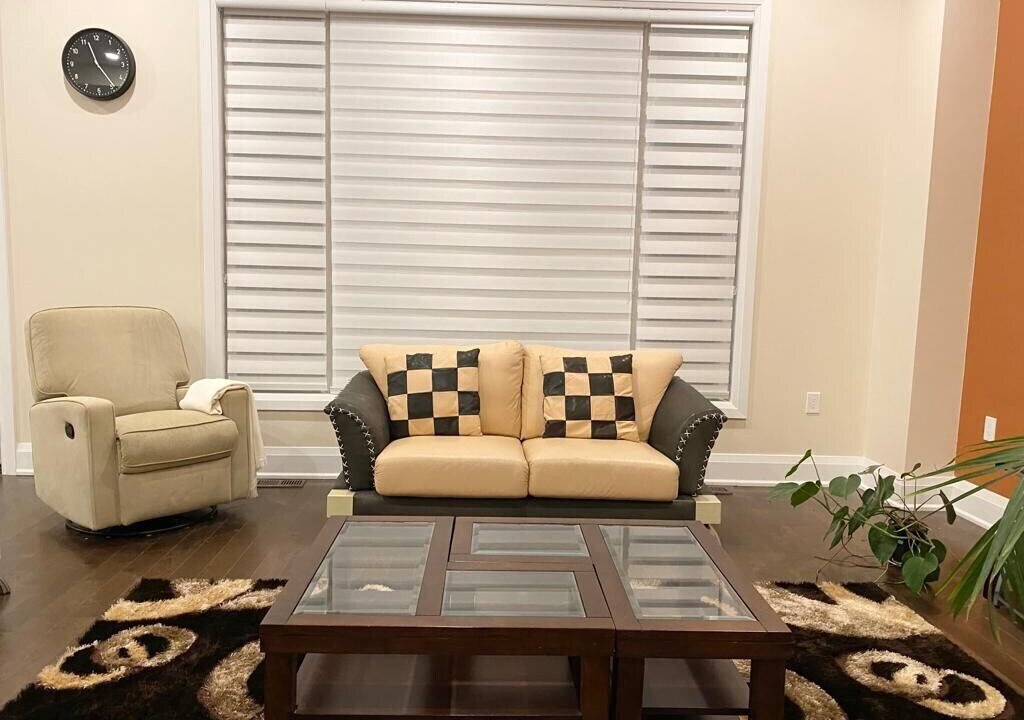 Photo of Livingroom in Pickering