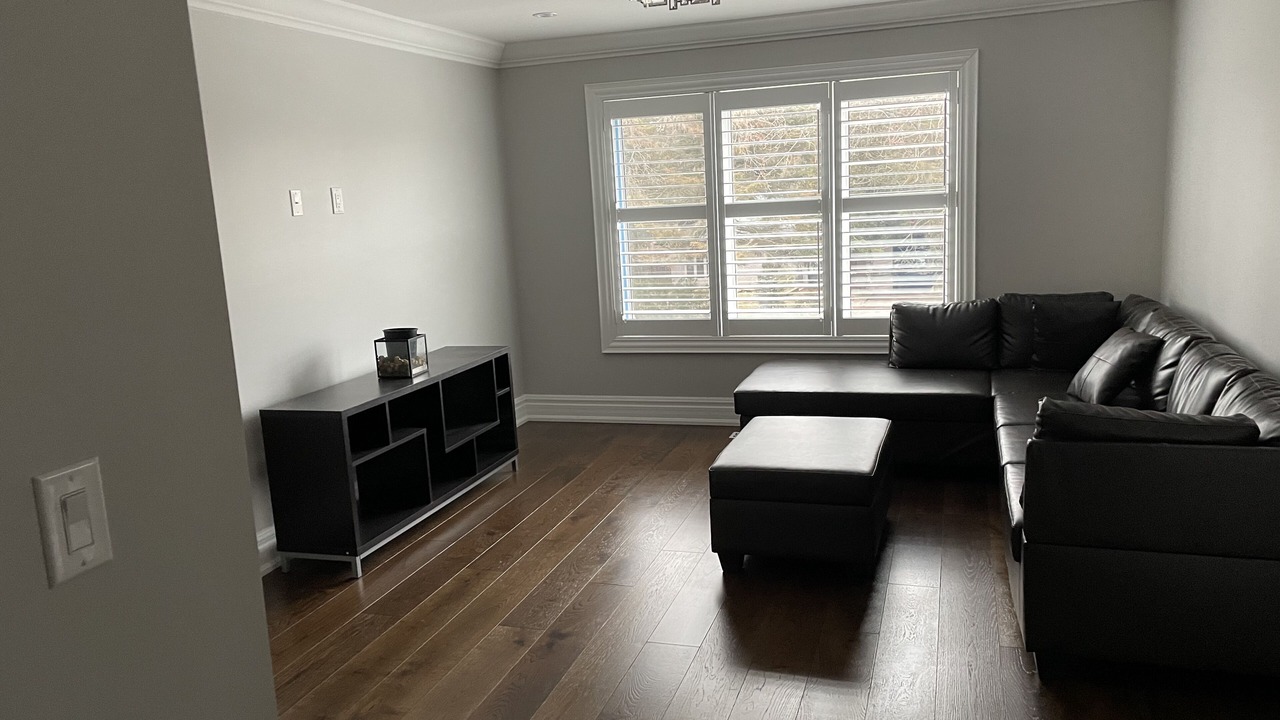 Photo of Livingroom in Pickering
