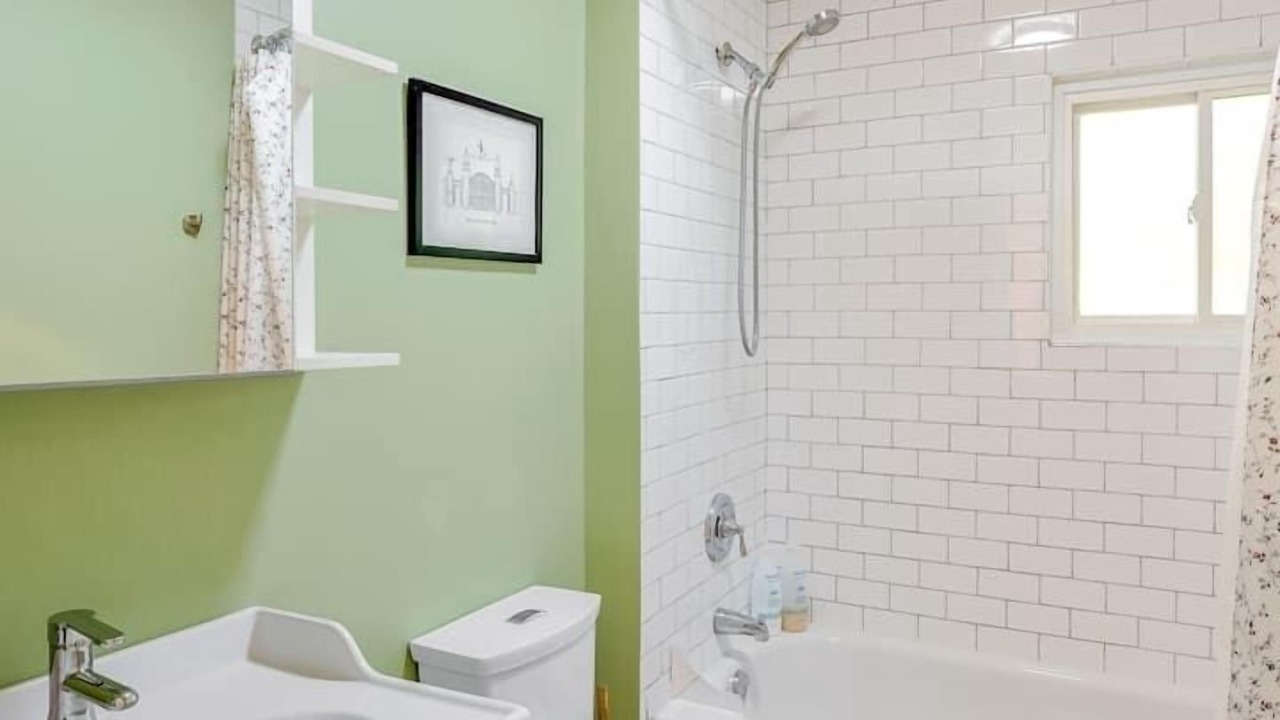 Photo of Bathroom in Crystal Beach