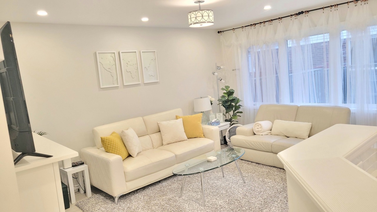 Photo of Livingroom in Cambridge