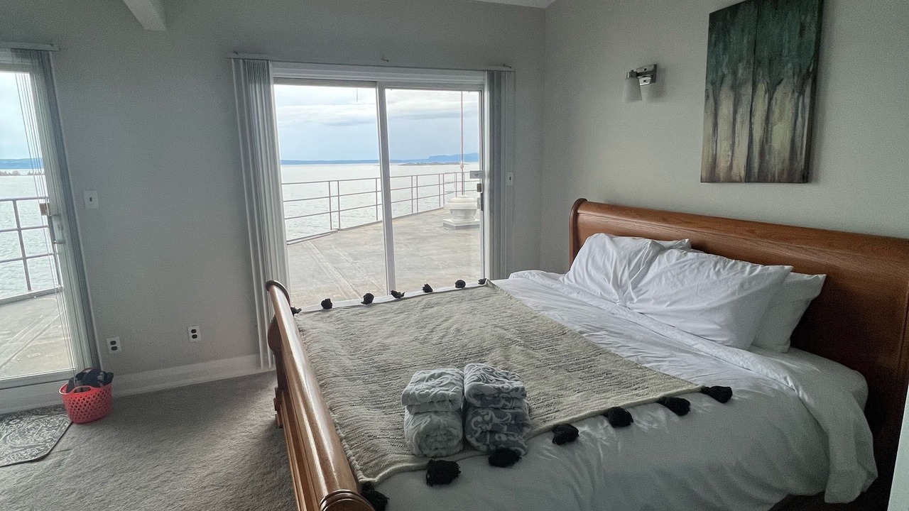 Photo of Bedroom in Shuniah