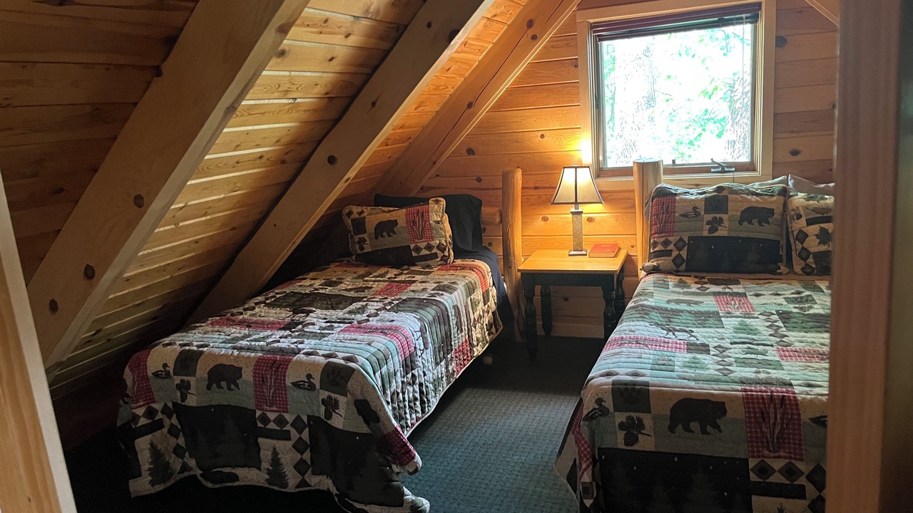 Photo of Bedroom in Crane Lake