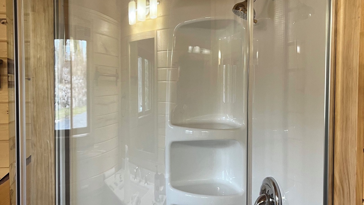Photo of Bathroom in Crane Lake
