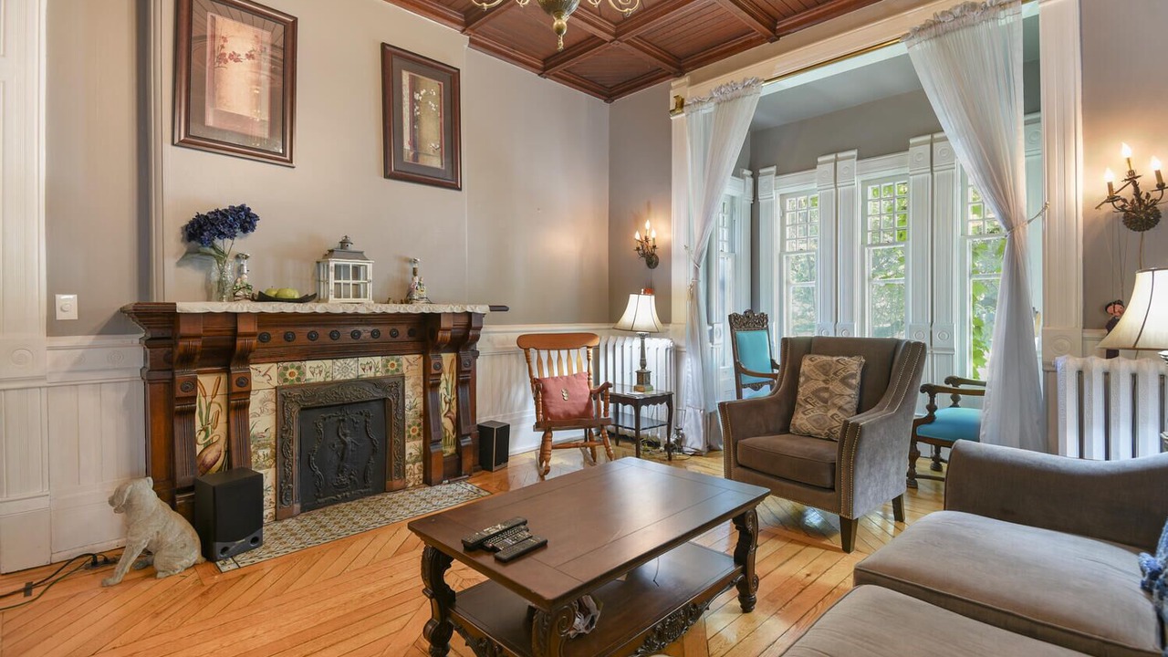 Photo of Livingroom in Brockville