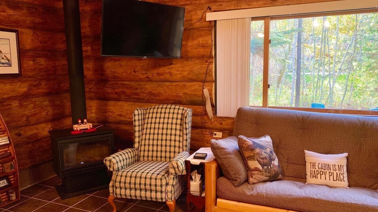 Photo of Livingroom in Backus