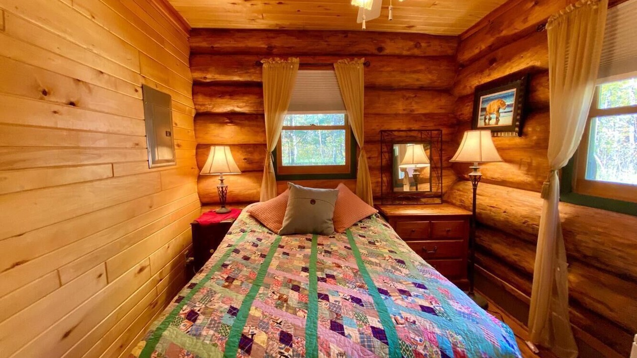 Photo of Bedroom in Backus