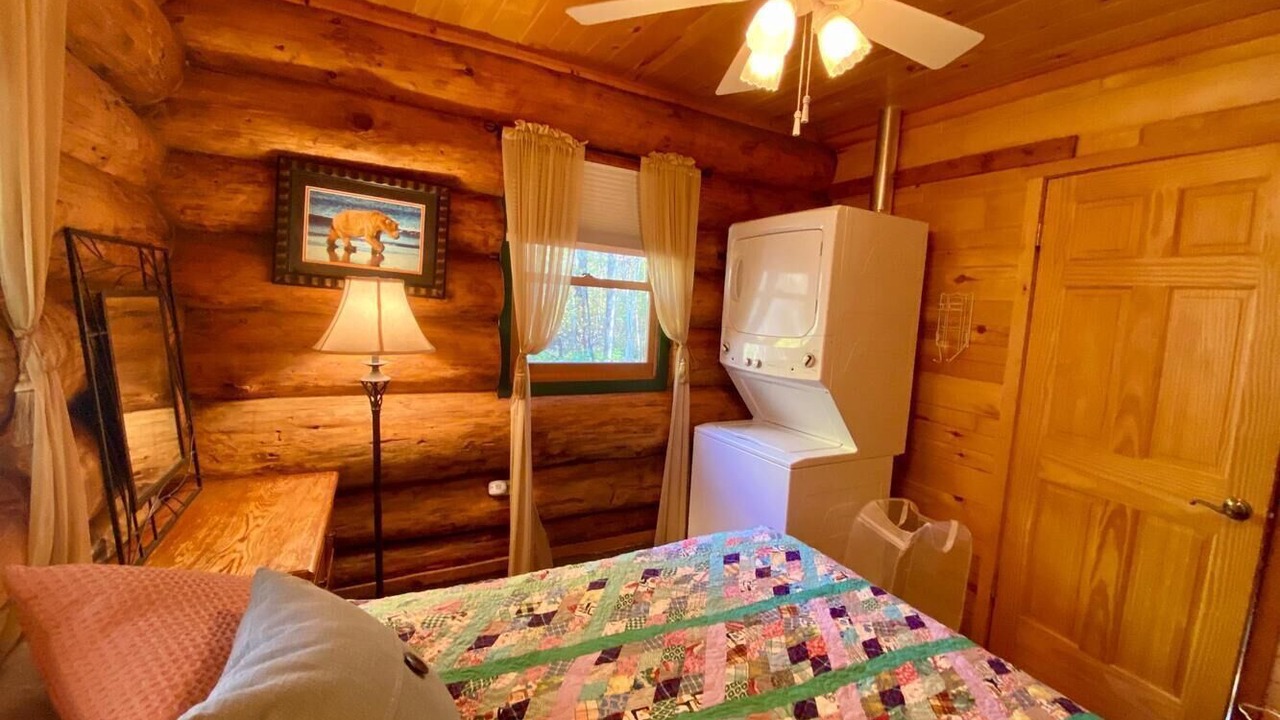 Photo of Bedroom in Backus
