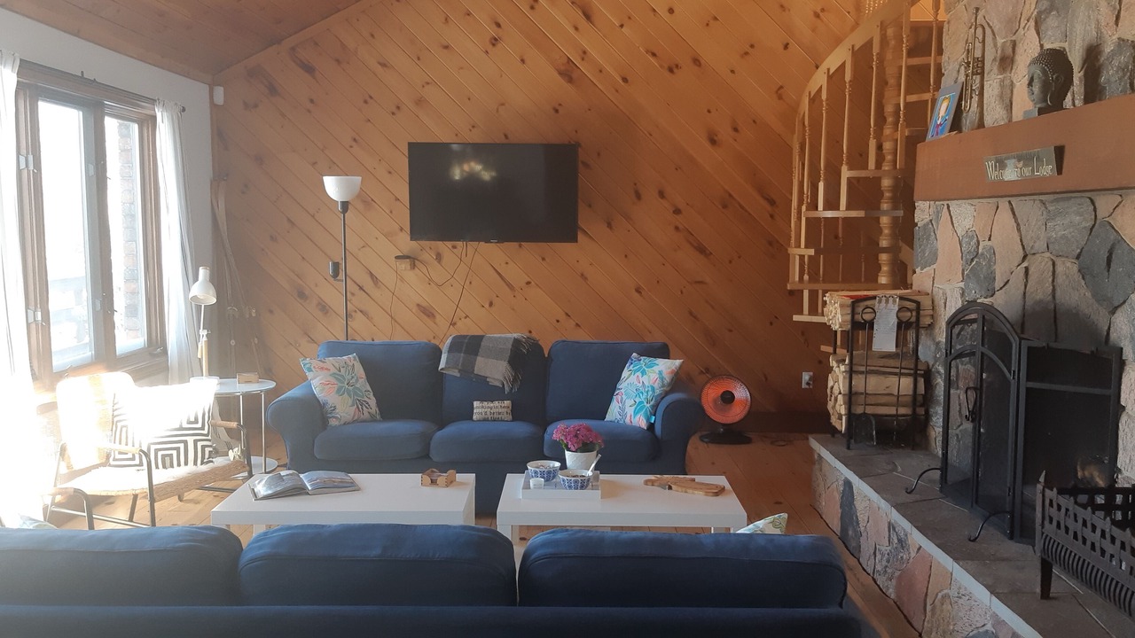 Photo of Livingroom in Lake St. Peter