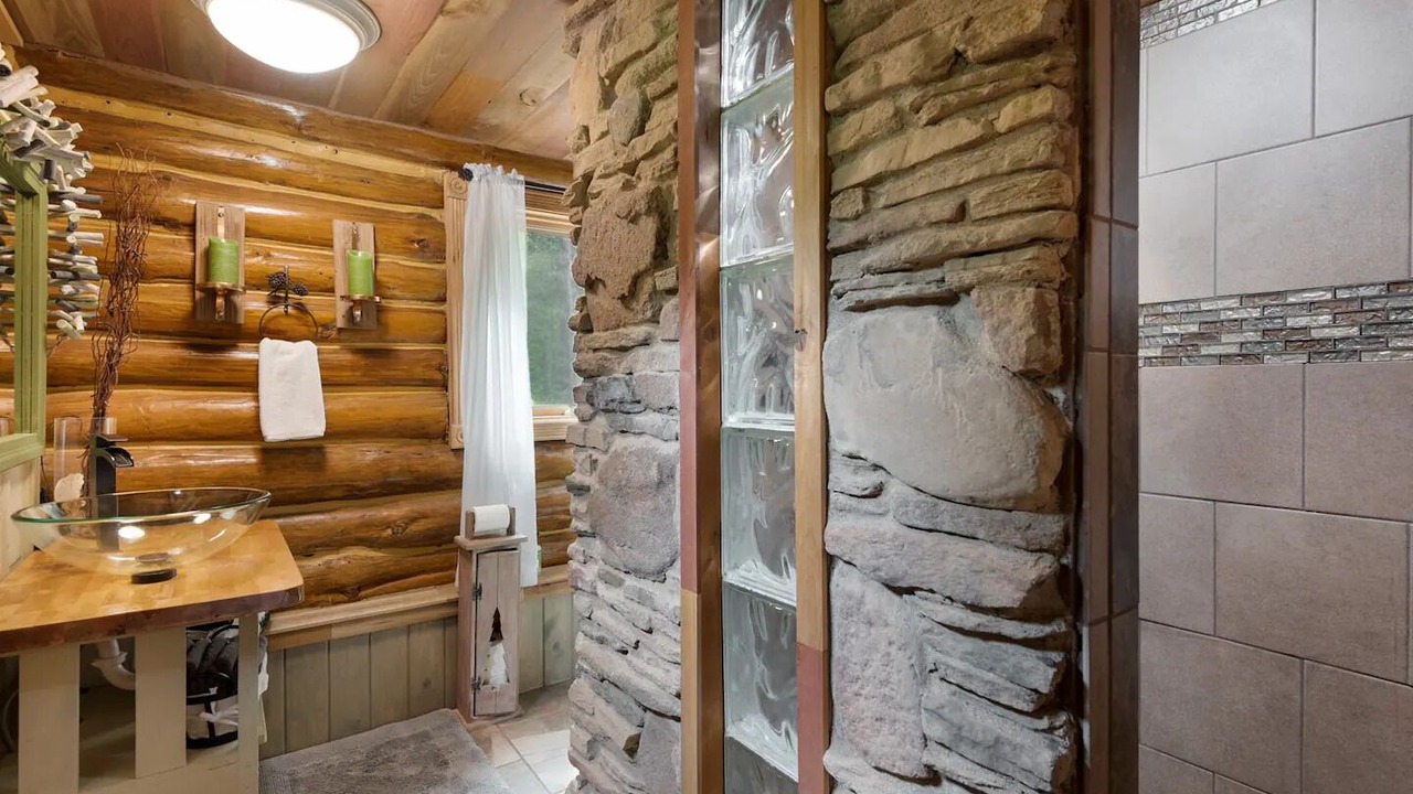 Photo of Bathroom in Brainerd