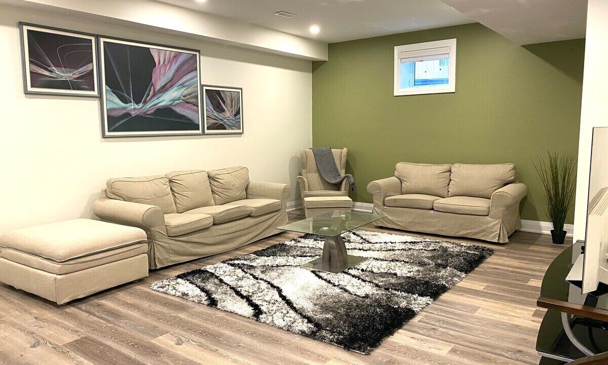 Photo of Livingroom in Pickering