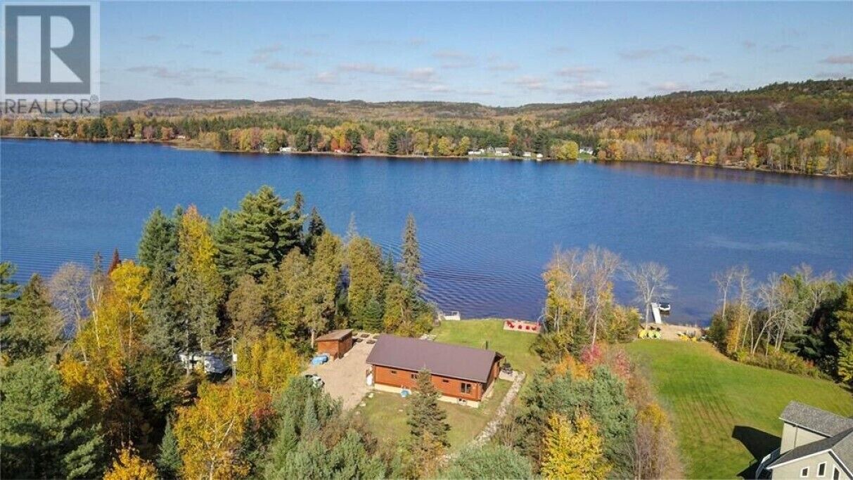 Photo of Outdoor in Golden Lake