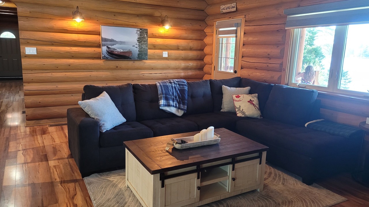 Photo of Livingroom in Golden Lake