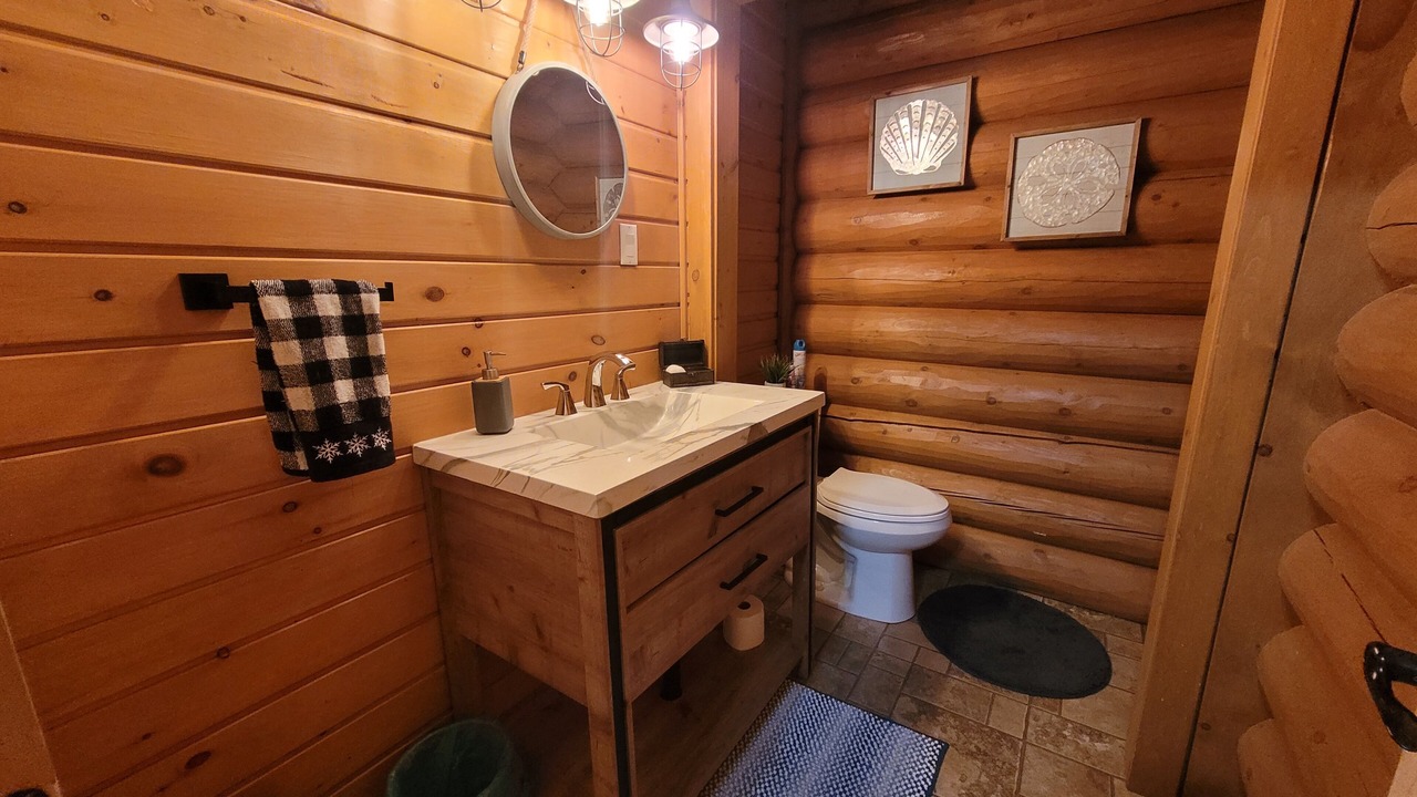 Photo of Bedroom in Golden Lake