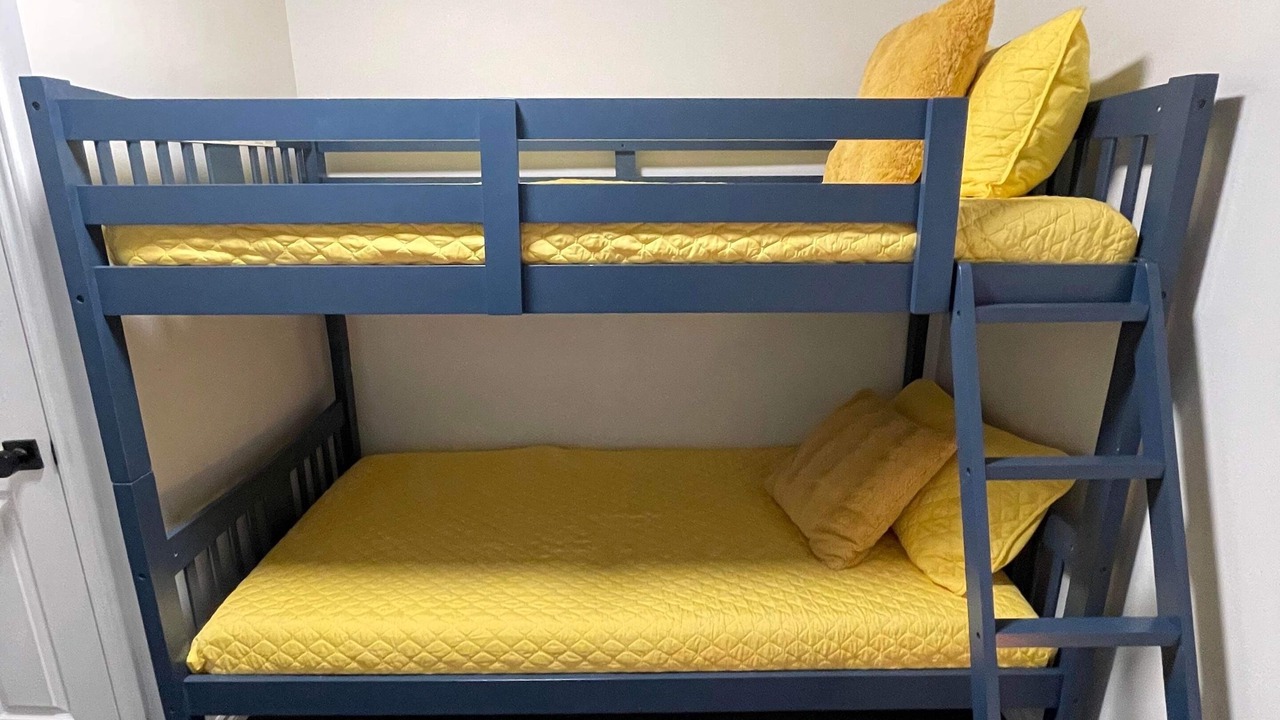 Photo of Bedroom in Cumberland Beach