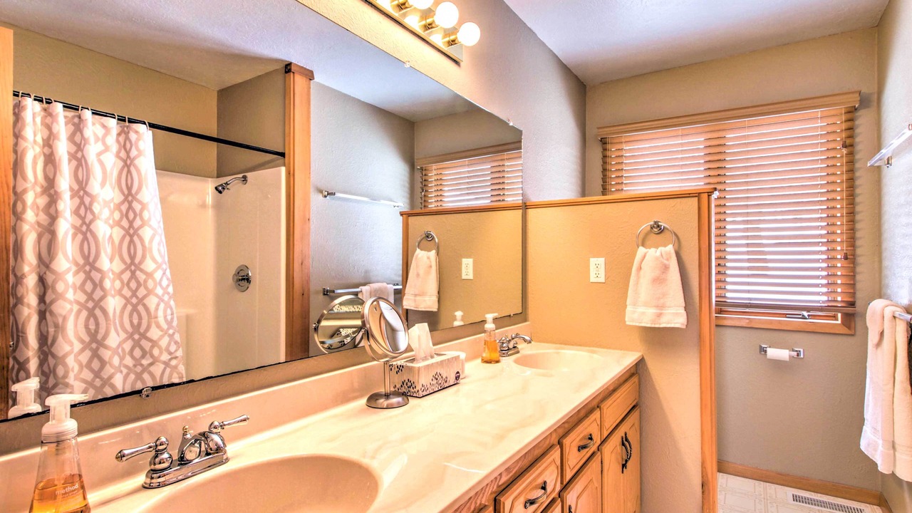 Photo of Bathroom in Hackensack