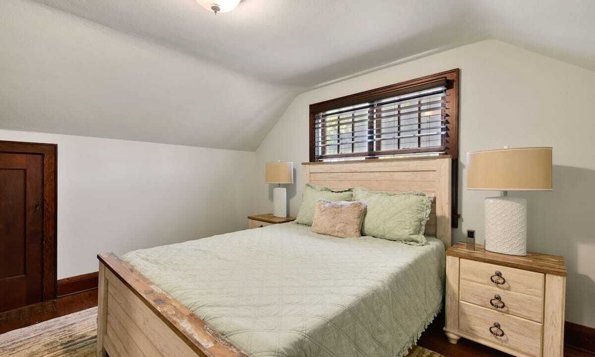 Photo of Bedroom in Wayzata