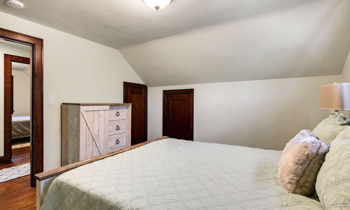 Photo of Bedroom in Wayzata