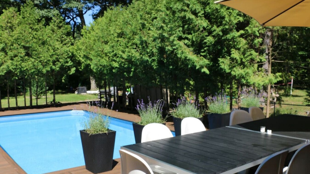Photo of Outdoor in Tiny