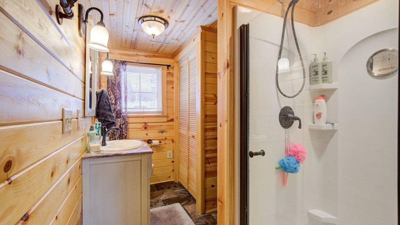 Photo of Bathroom in Clear Lake
