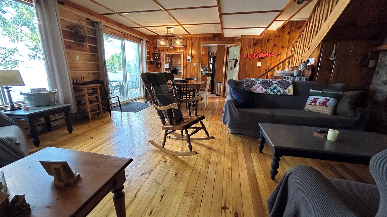 Photo of Livingroom in Havelock-Belmont-Methuen