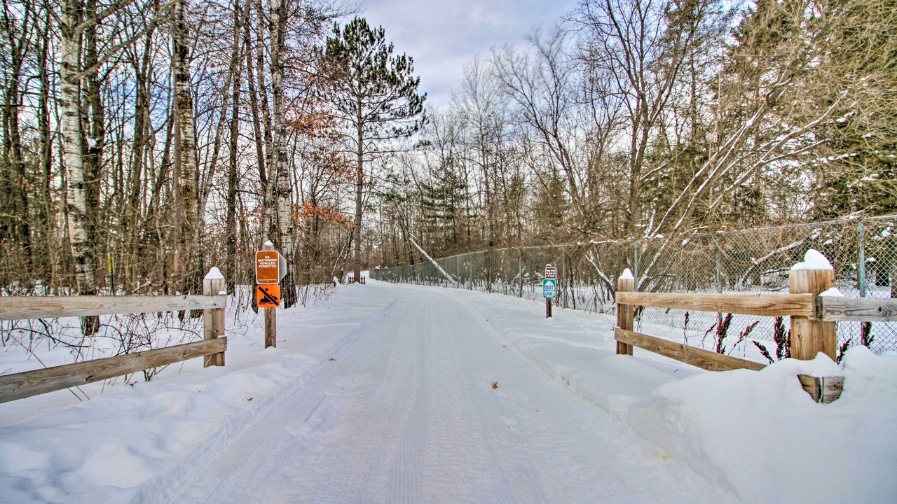 Photo of Outdoor in Crosby