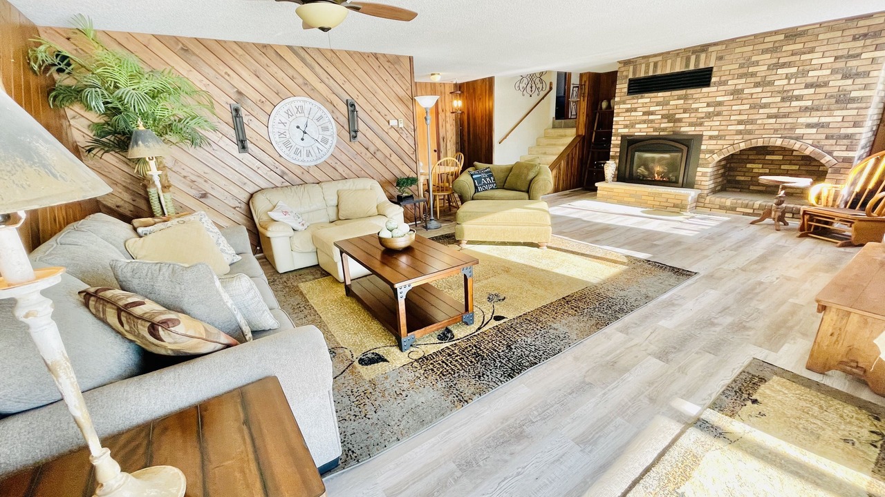 Photo of Livingroom in Walker
