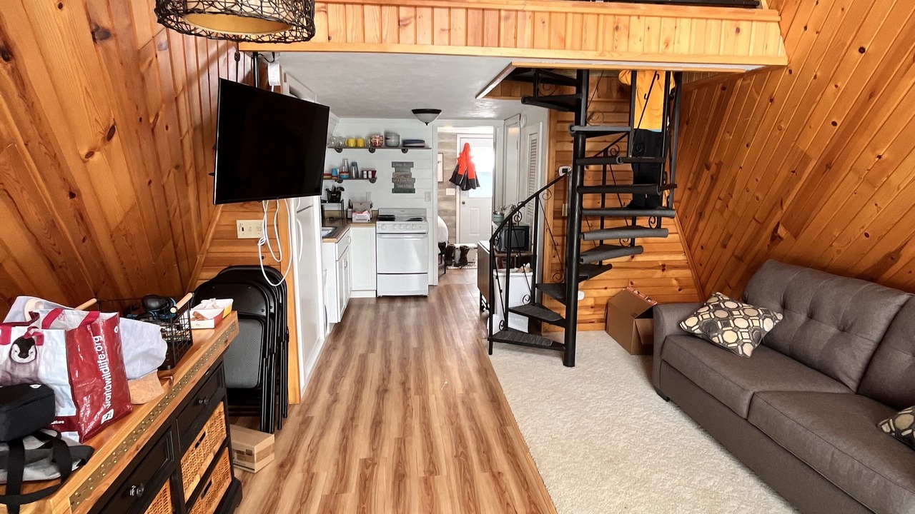 Photo of Livingroom in Alexandria