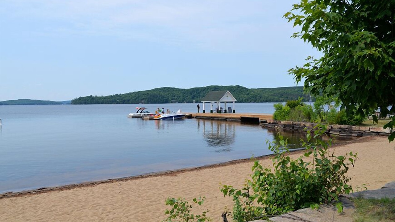 Photo of Others in Lake of Bays