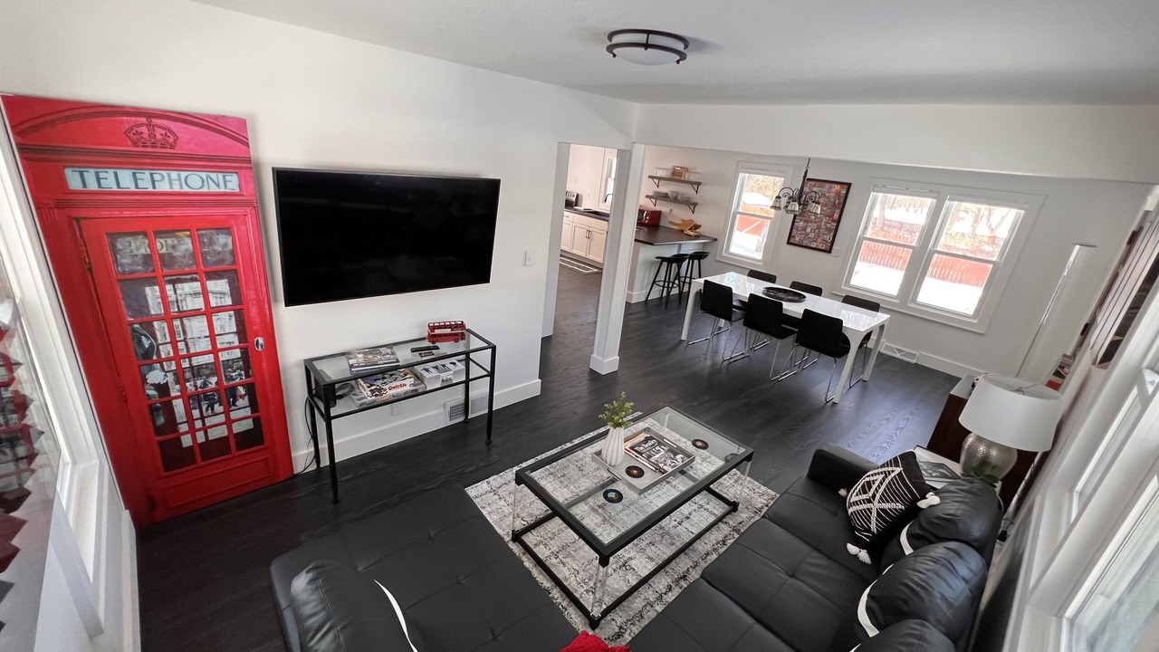 Photo of Livingroom in Maplewood