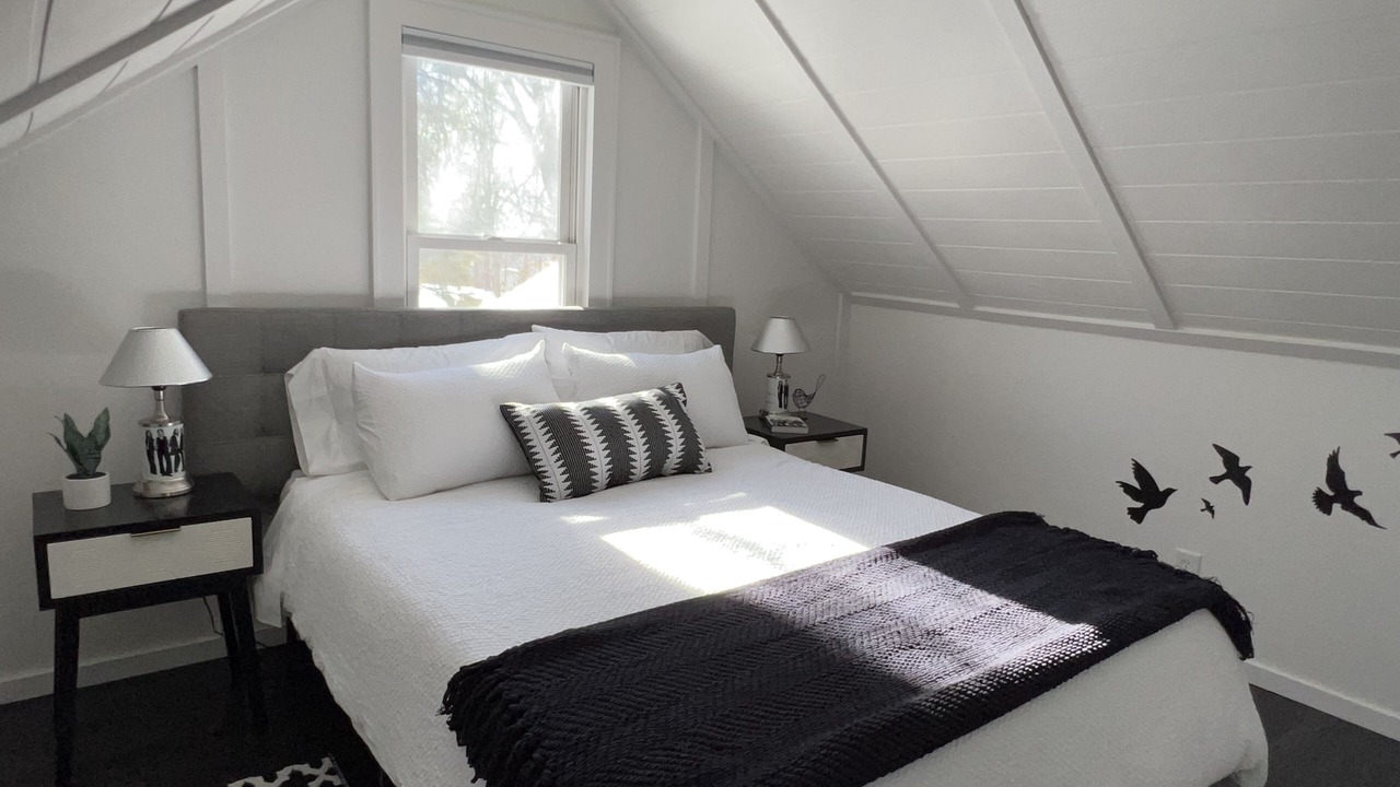 Photo of Bedroom in Maplewood