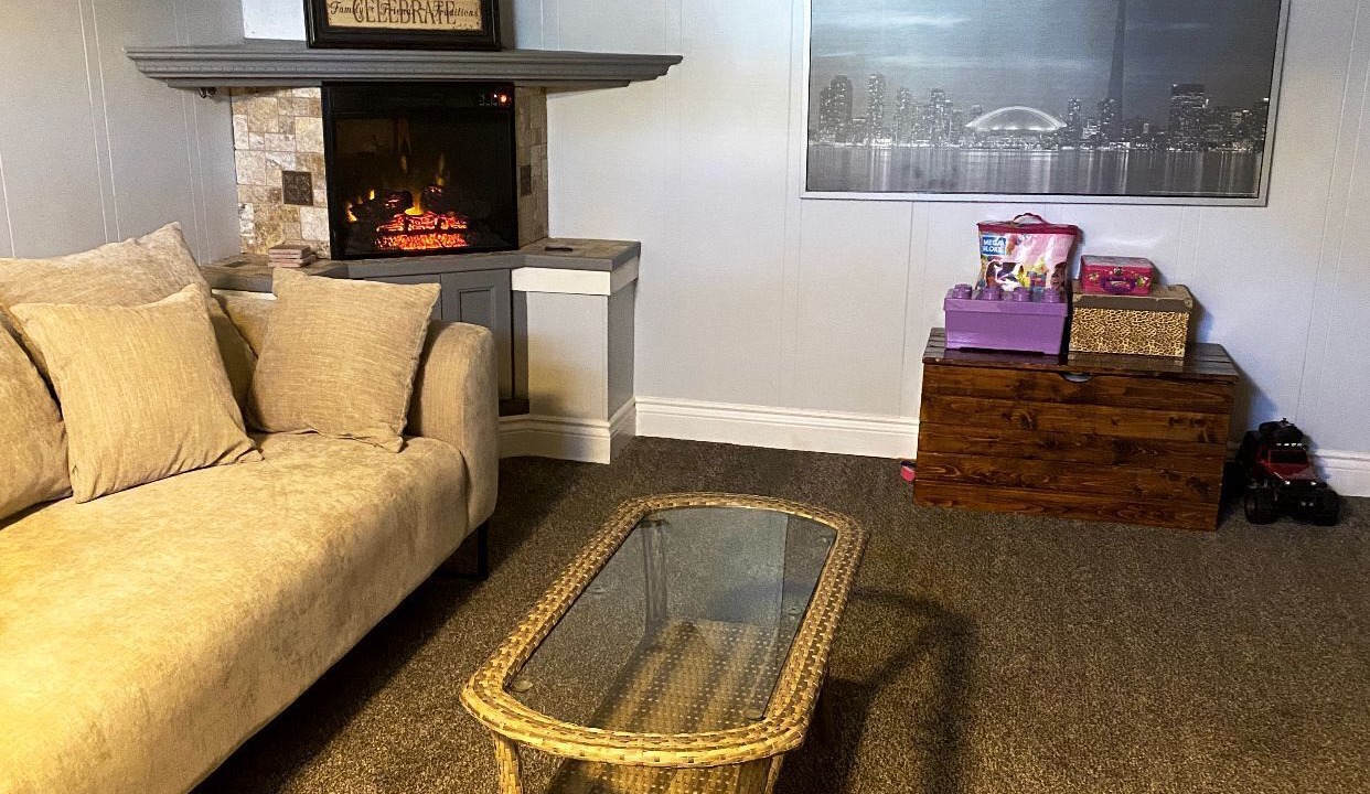 Photo of Livingroom in Lakeview