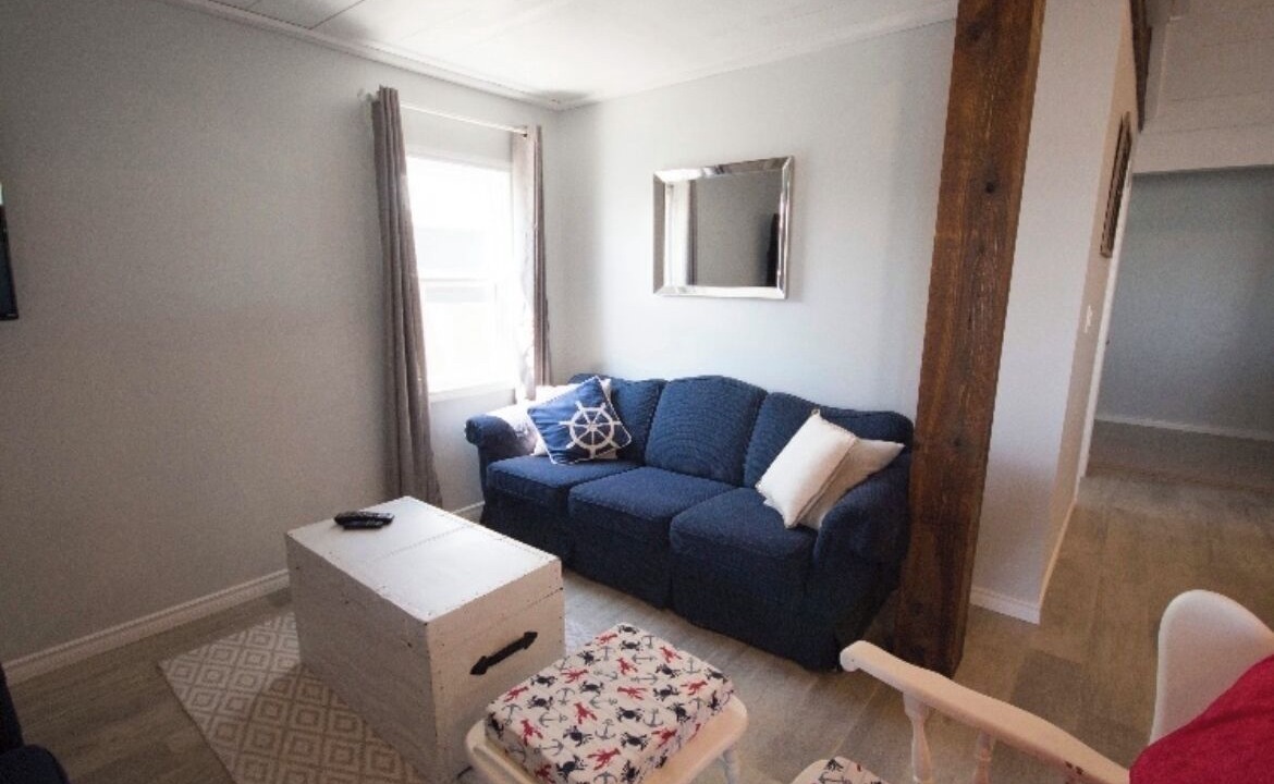 Photo of Livingroom in Long Point