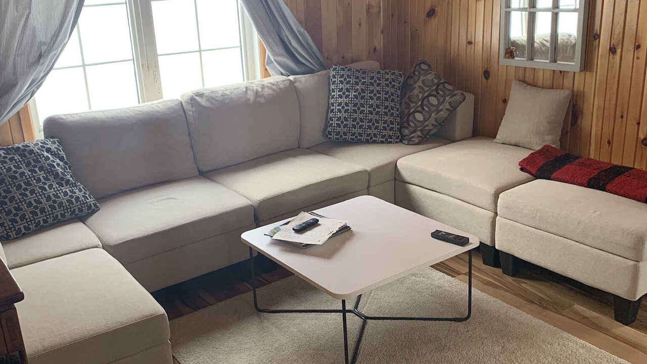 Photo of Livingroom in Haliburton