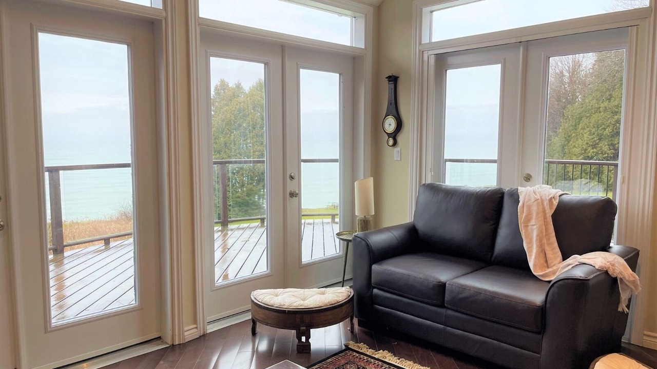 Photo of Livingroom in Clarington