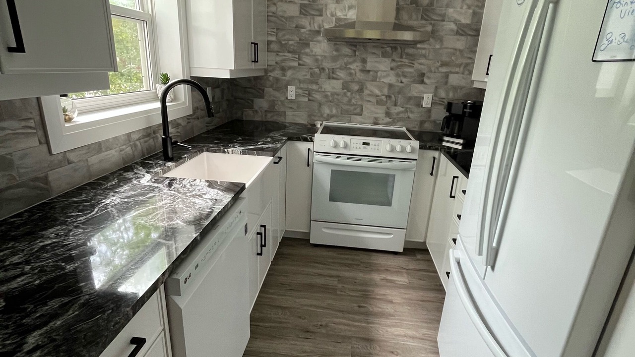 Photo of Kitchen in Kettle Point 44